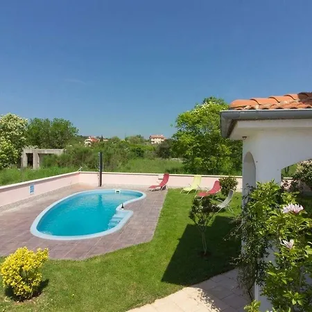 Joy With Private Pool *