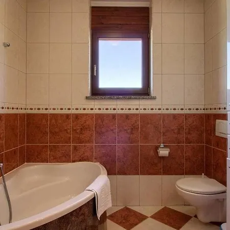 Villa Joy With Private Pool